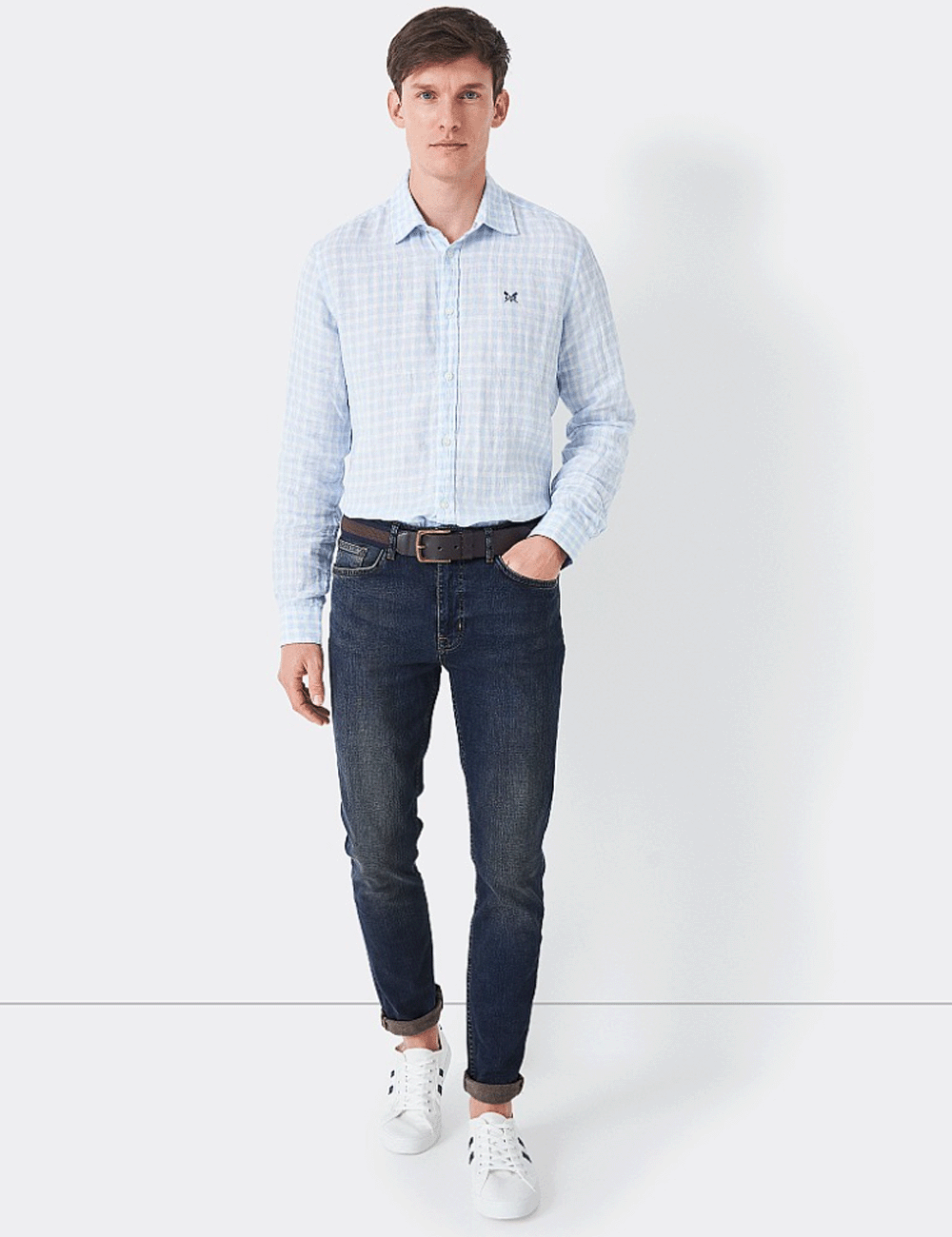 Man wearing the Spencer Jeans with his hand in the left pocket