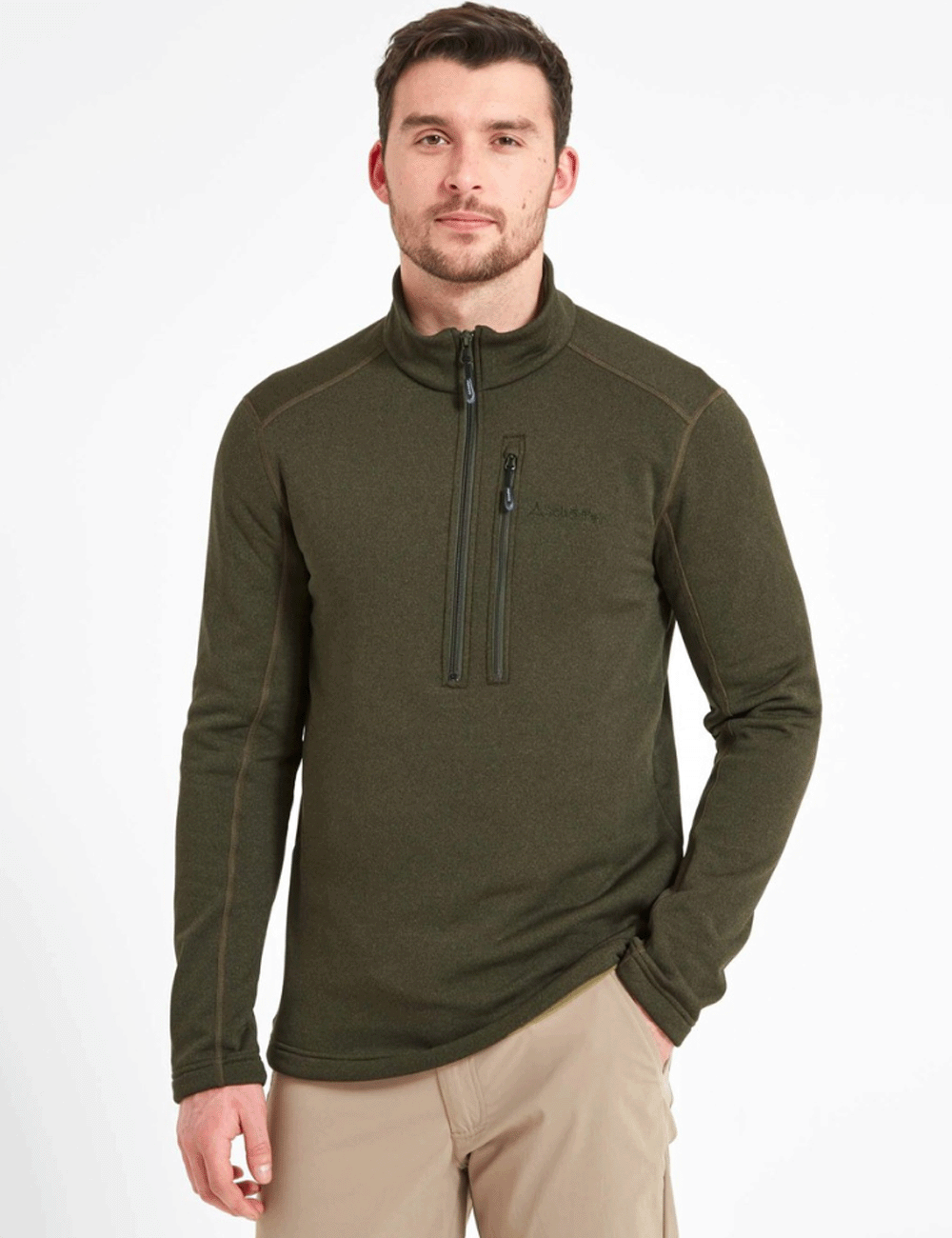 Man wearing the Annan II Technical 1/4 Zip with beige trousers